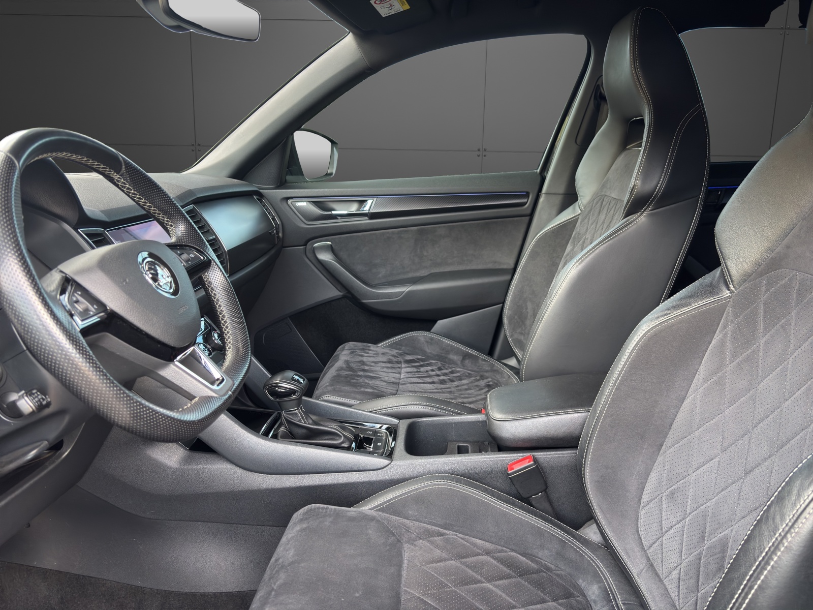 SKODA Kodiaq 2.0 TDI CR Sport Line 4x4 DSG-showroom-element-2