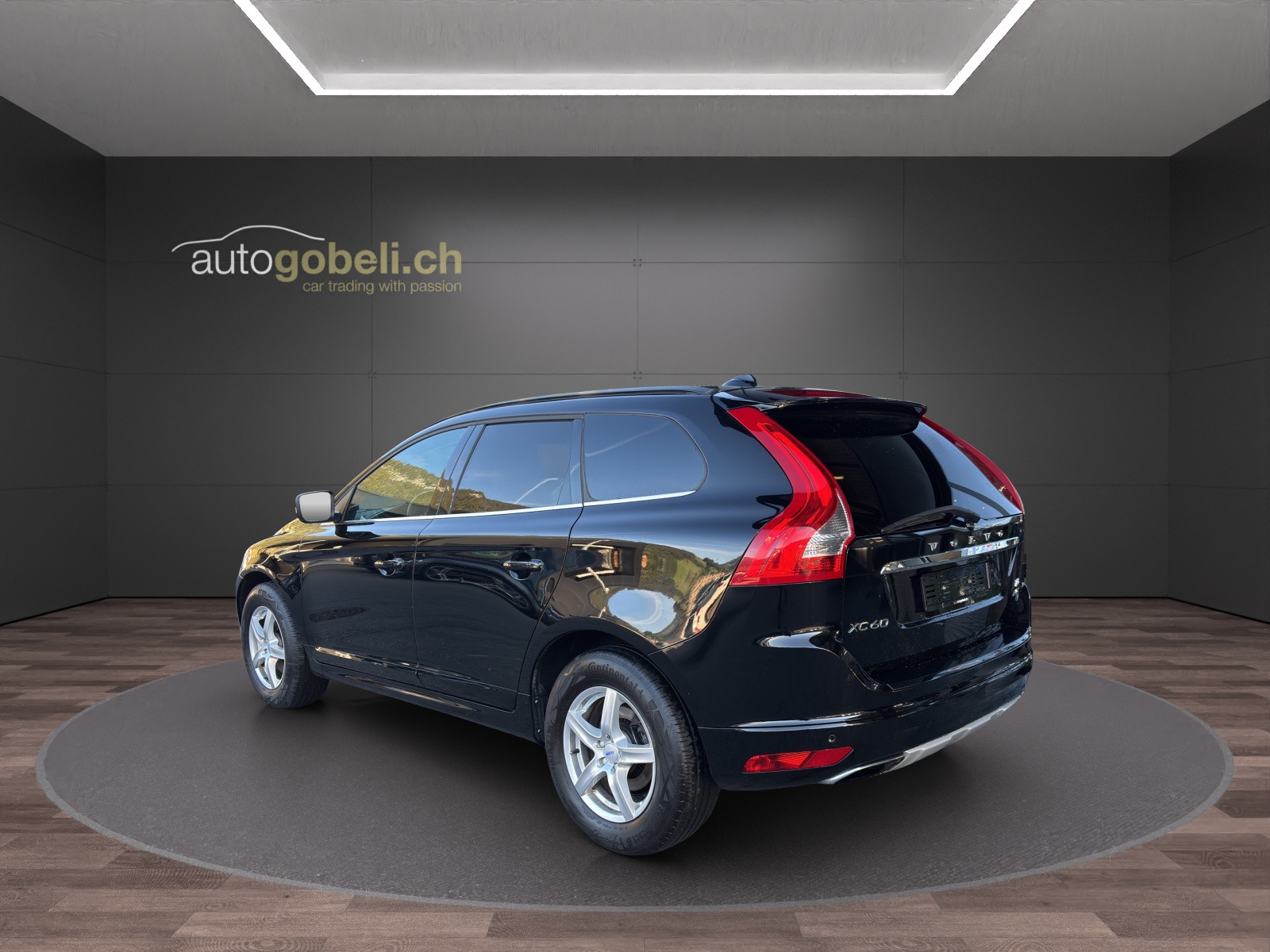 VOLVO XC60 T5 AWD Momentum Geartronic-showroom-element-1
