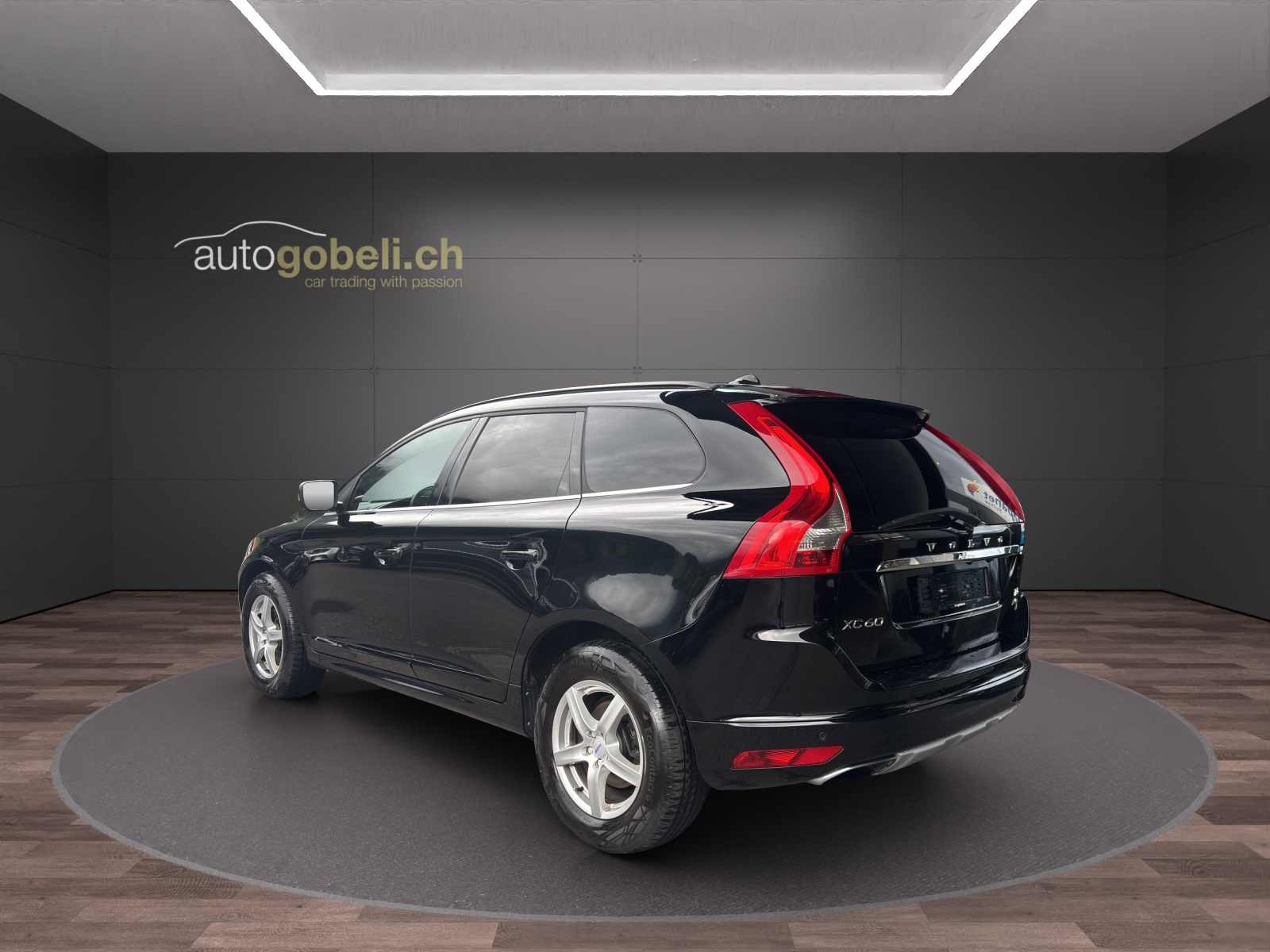 VOLVO XC60 T5 AWD Momentum Geartronic-showroom-element-1