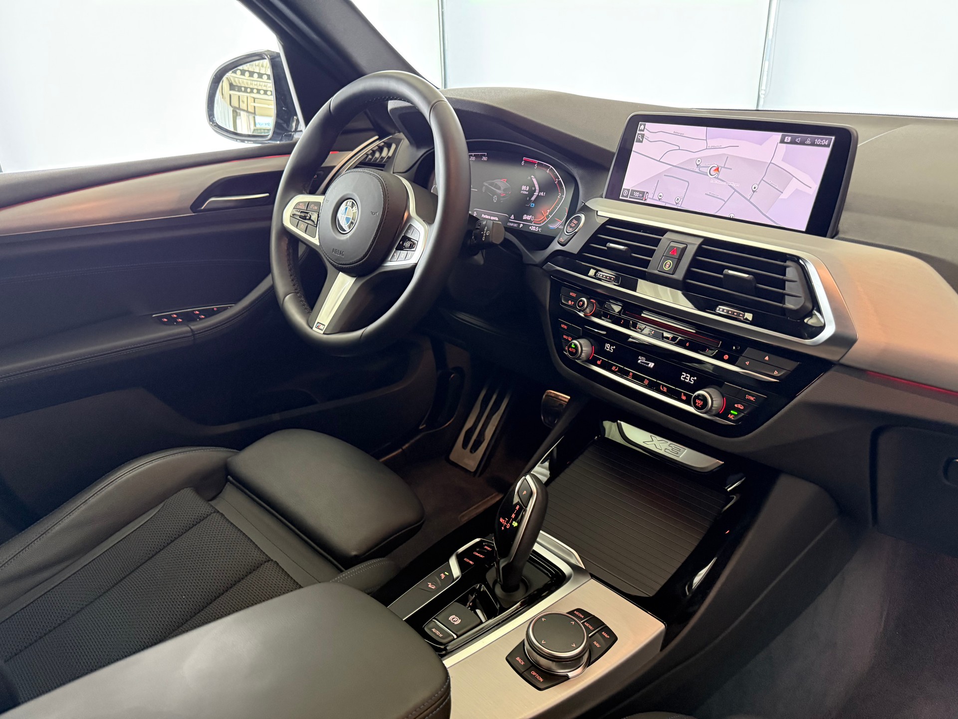 BMW X3 20d xDrive-showroom-element-2