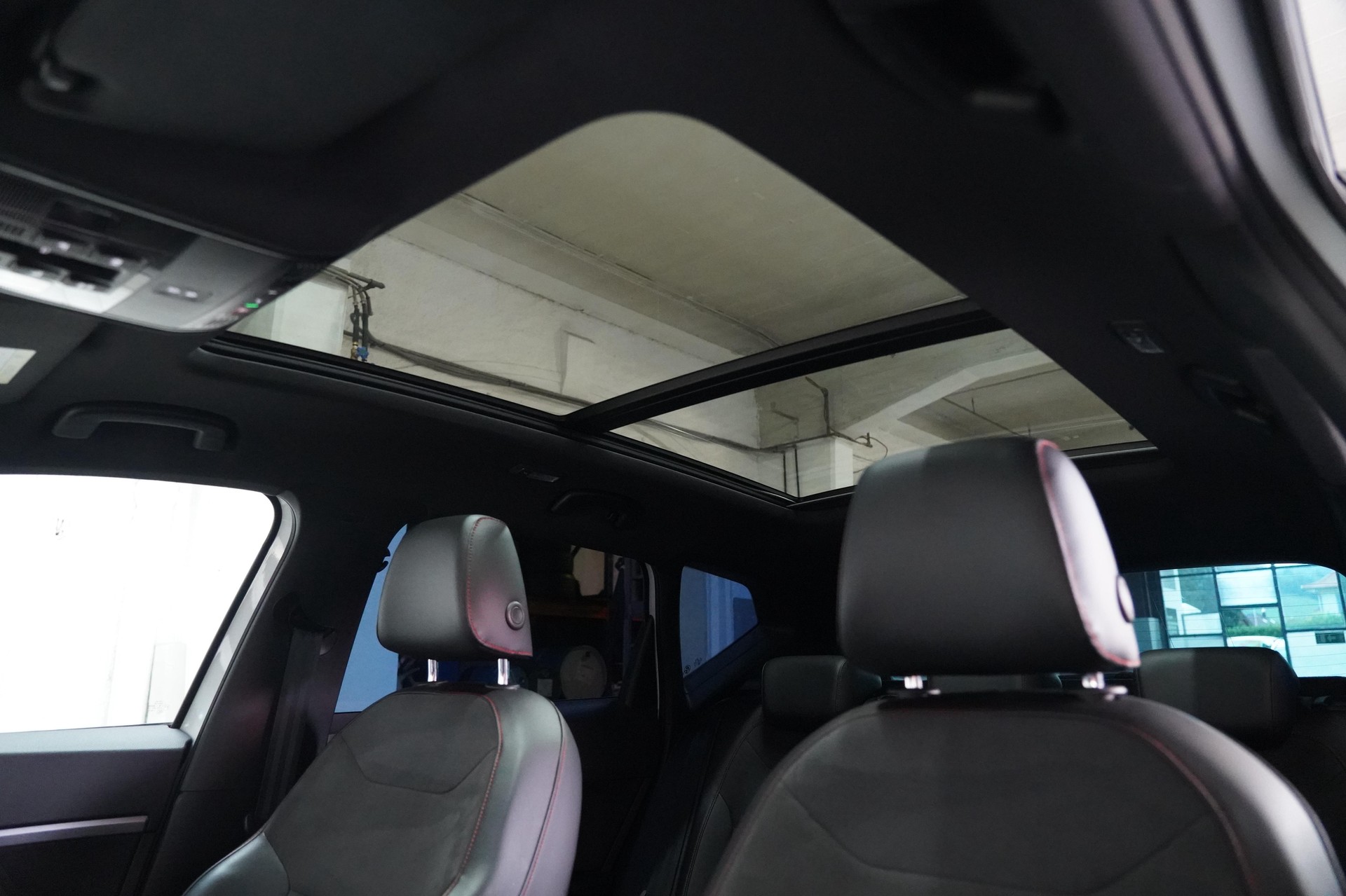 SEAT Ateca 2.0 TSI FR 4Drive DSG-image-12