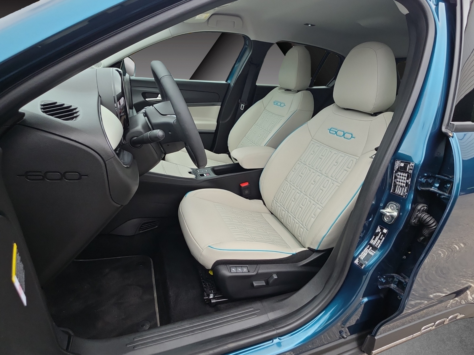 FIAT 600e La Prima-image-14