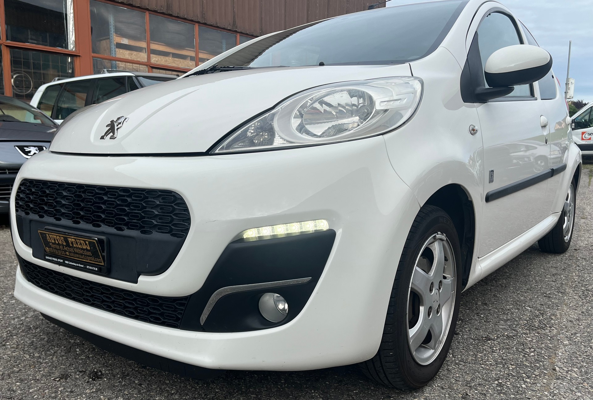 PEUGEOT 107 1.0 Swiss Edition BMP5