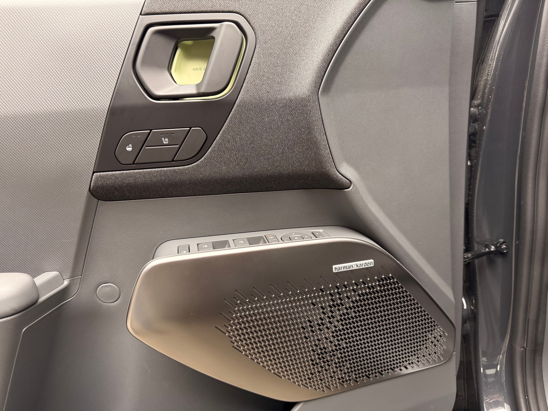KIA EV2 42.2 kWh Earth-image-8