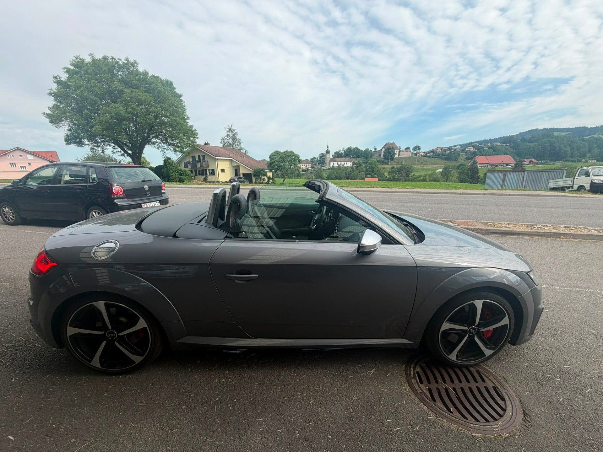 AUDI TT Roadster TTS S-tronic quattro-image-2