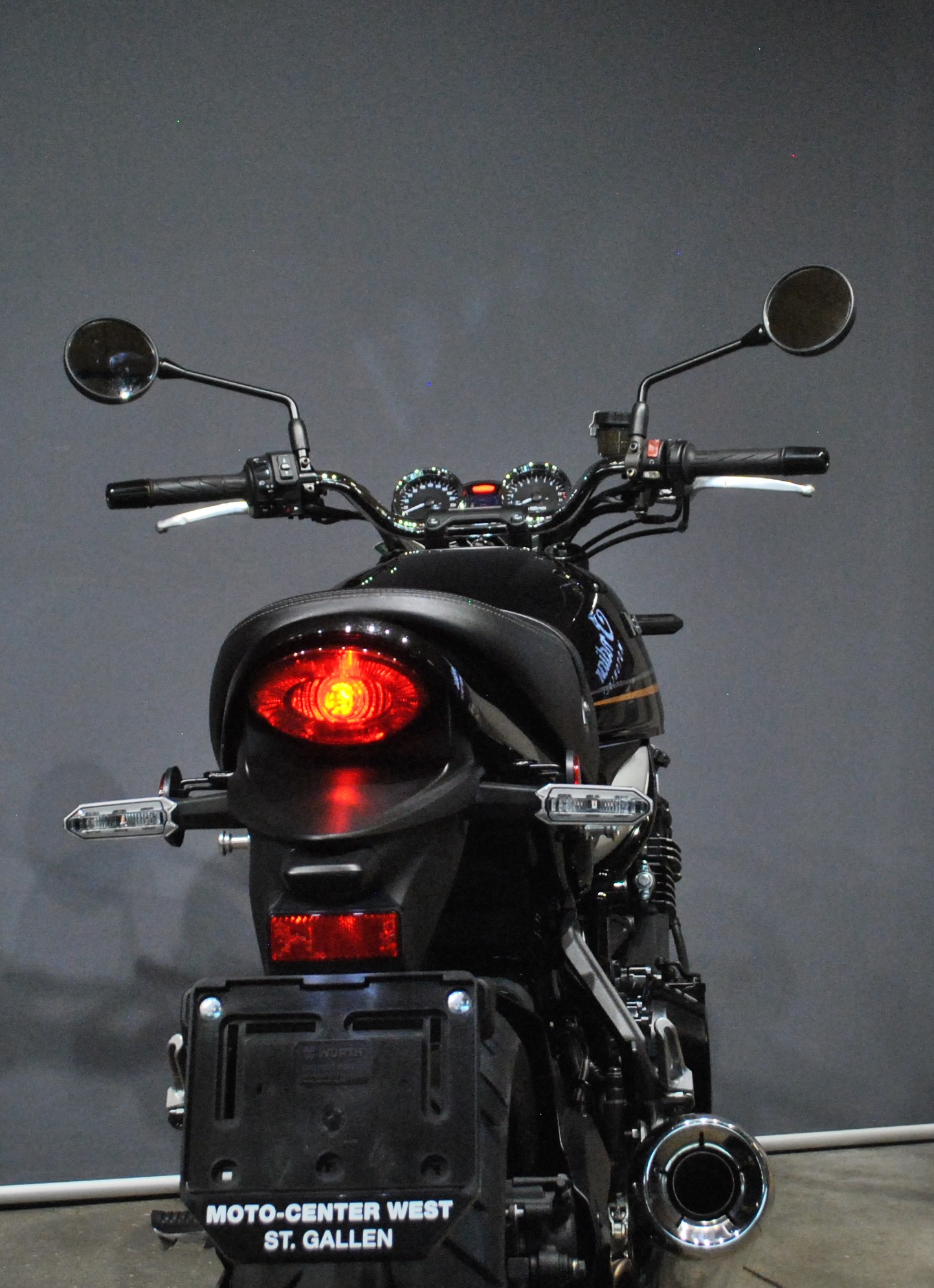 KAWASAKI Z 900 RS-image-8