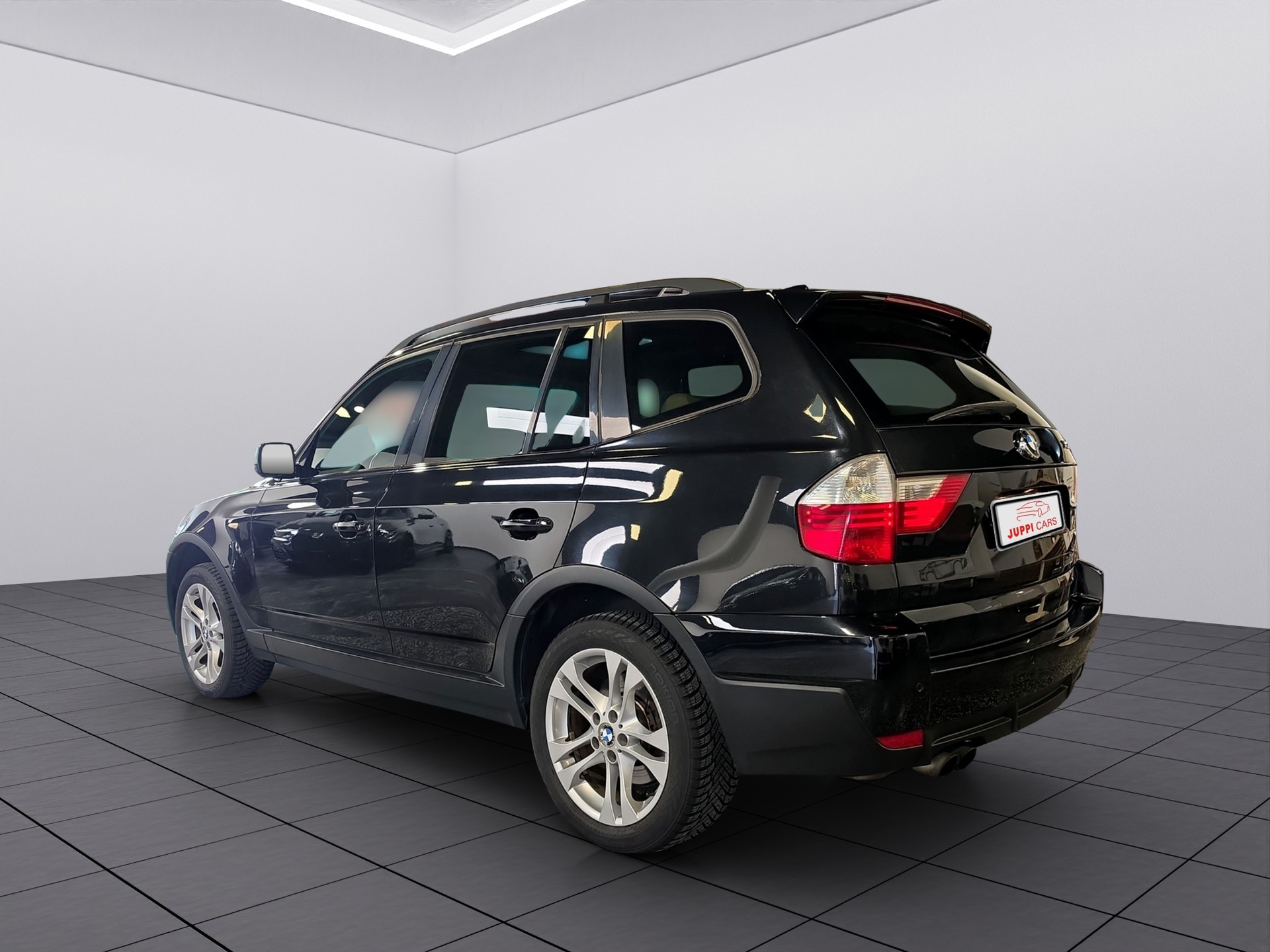 BMW X3 xDrive 30i (3.0si)-showroom-element-1