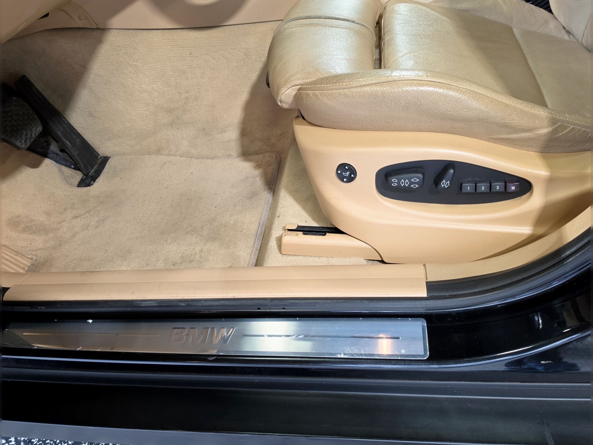 BMW X3 xDrive 30i (3.0si)-image-10