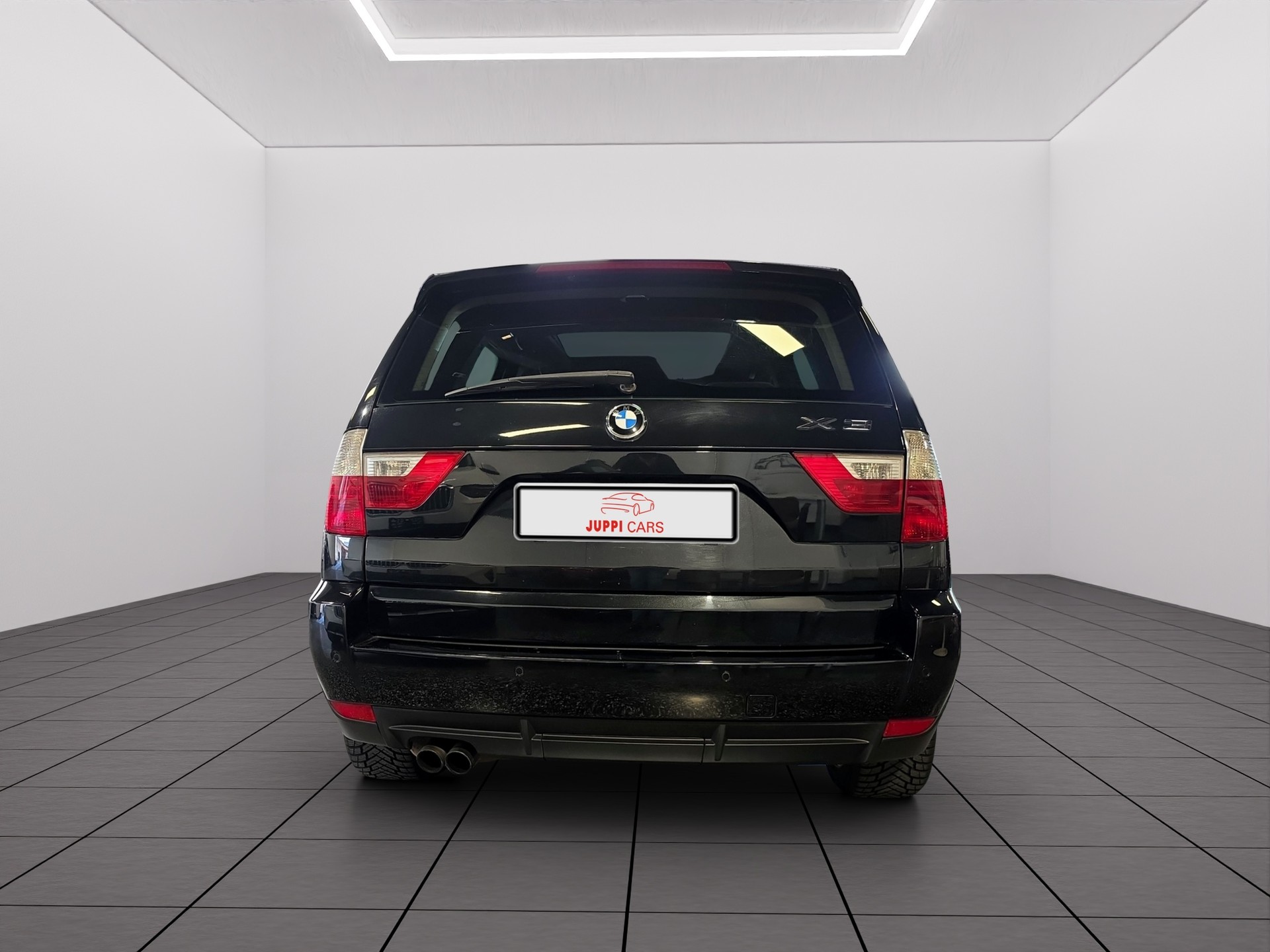 BMW X3 xDrive 30i (3.0si)-showroom-element-2