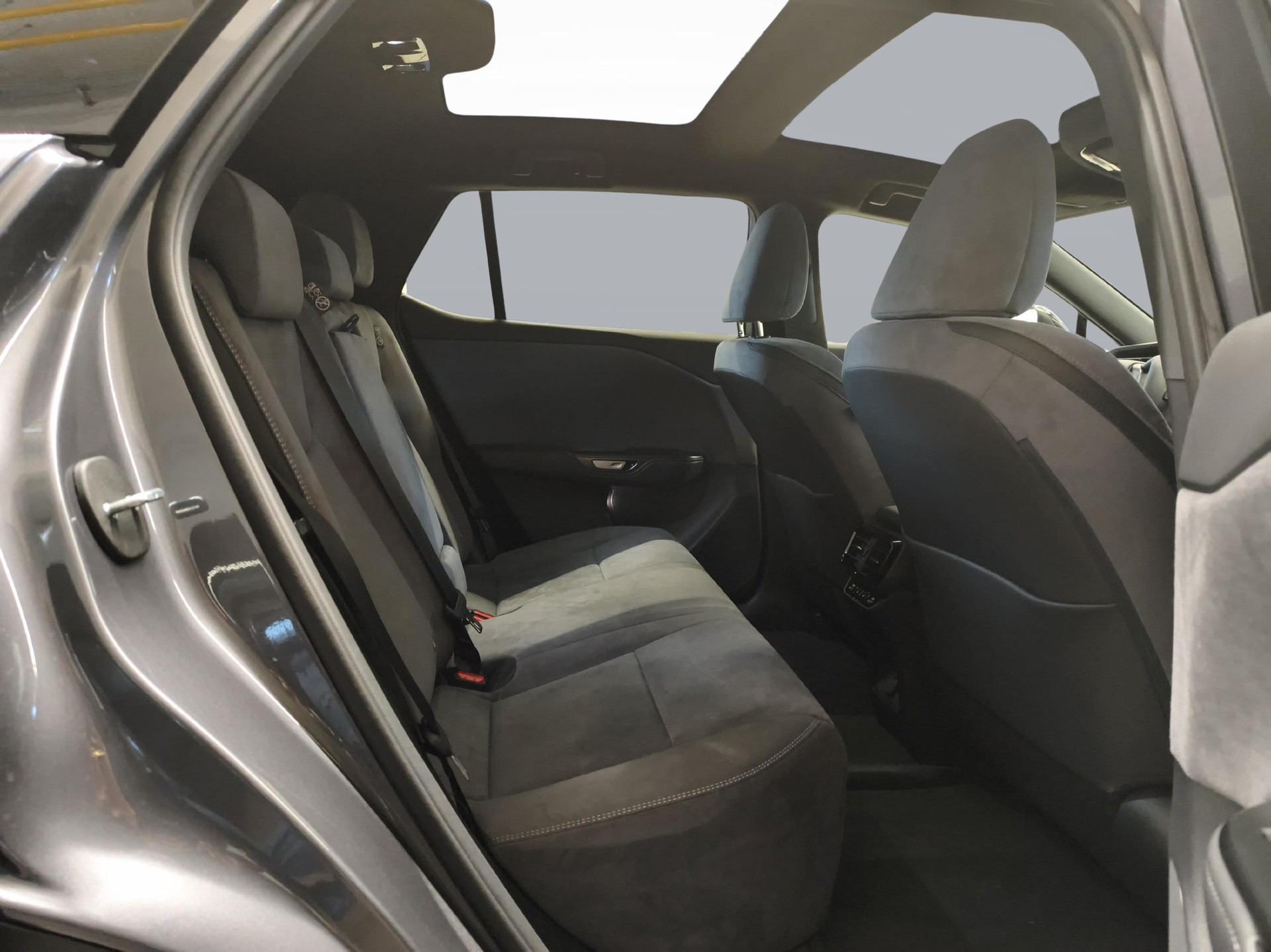 LEXUS RZ 500e Excellence-image-11