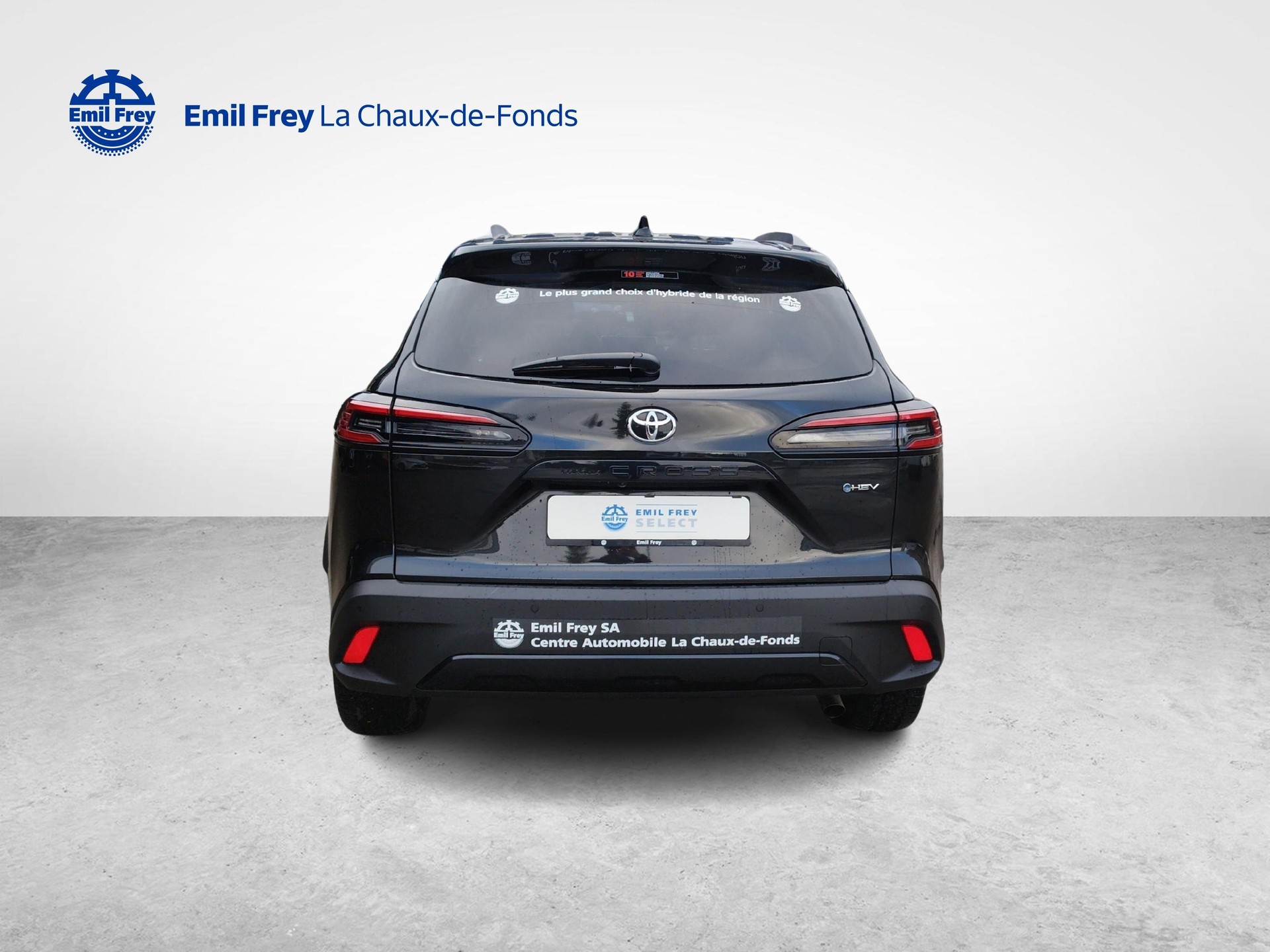 TOYOTA Corolla Cross 2.0 HSD Premium AWD-i-showroom-element-3