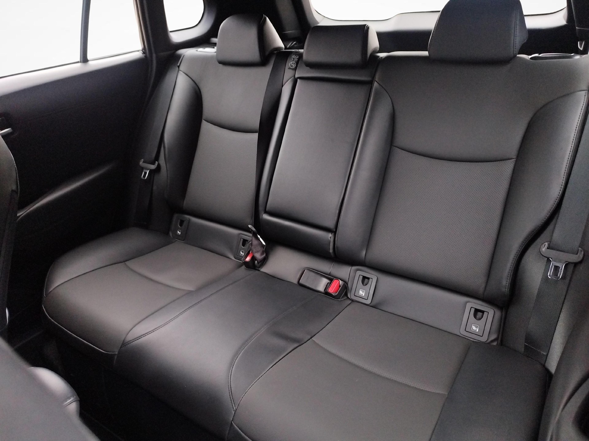 TOYOTA Corolla Cross 2.0 HSD Premium AWD-i-image-10