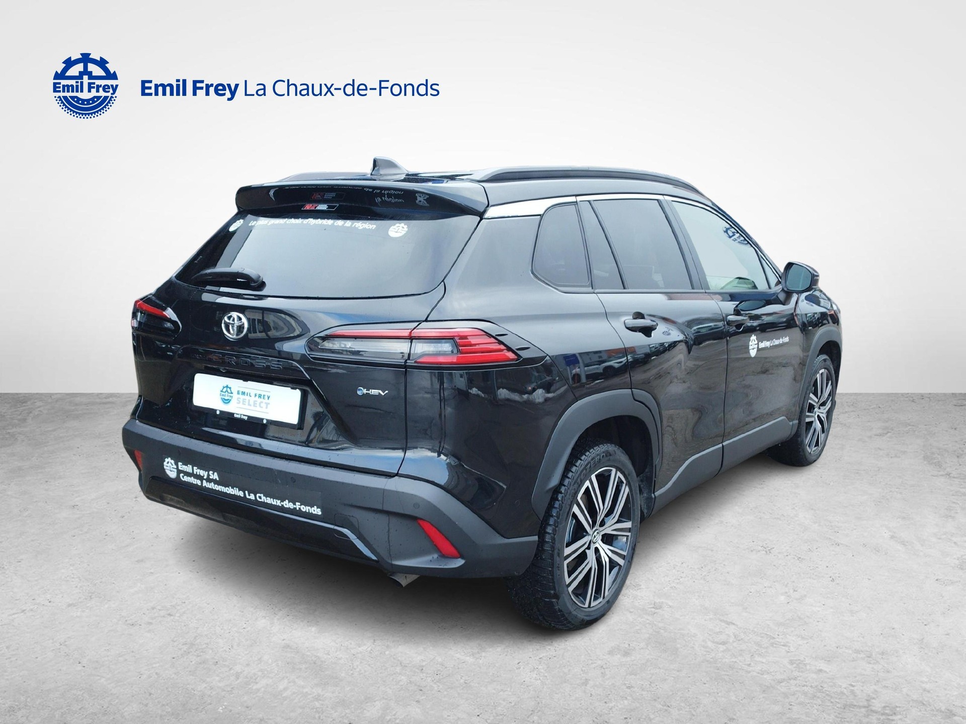 TOYOTA Corolla Cross 2.0 HSD Premium AWD-i-image-4