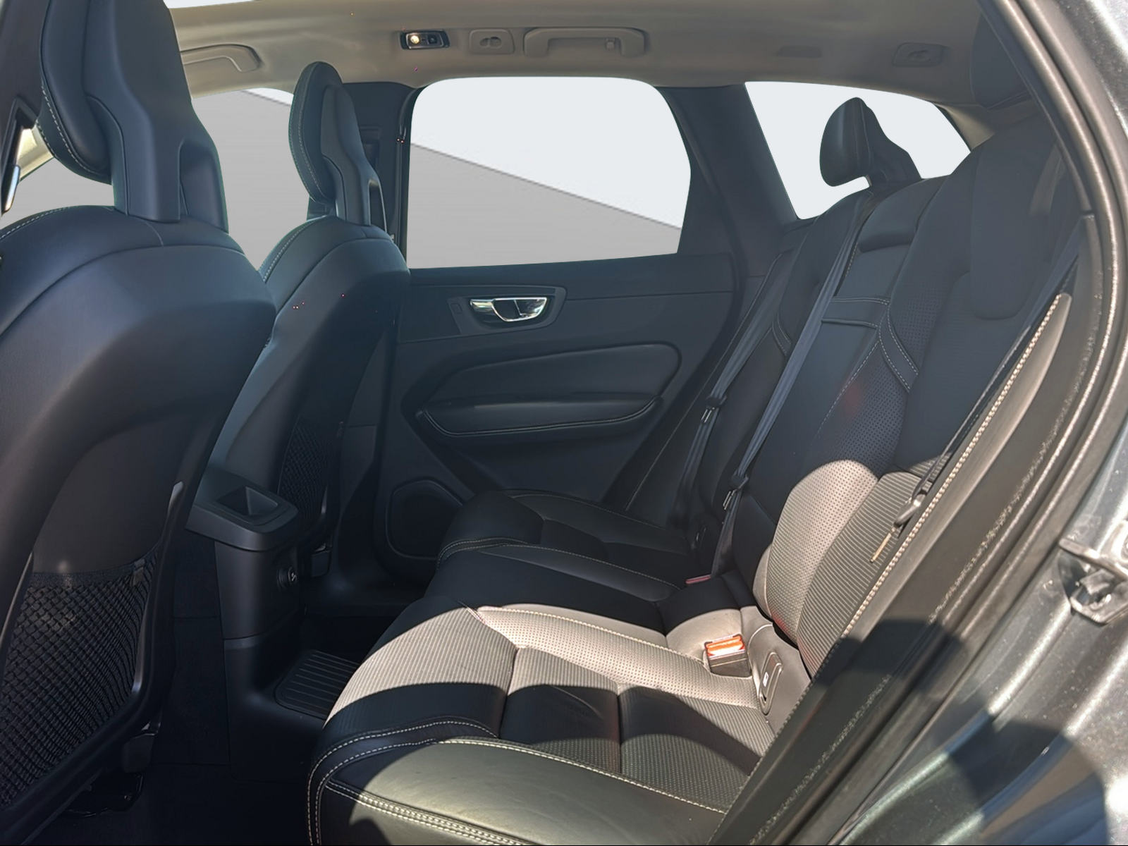 VOLVO XC60 2.0 T8 TE Inscription AWD-image-13
