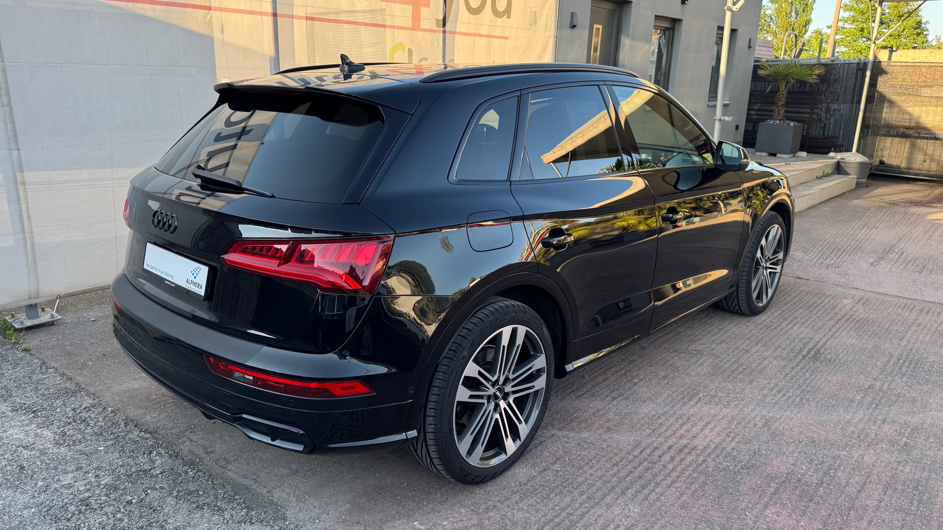 AUDI SQ5 TDI quattro tiptronic-image-9