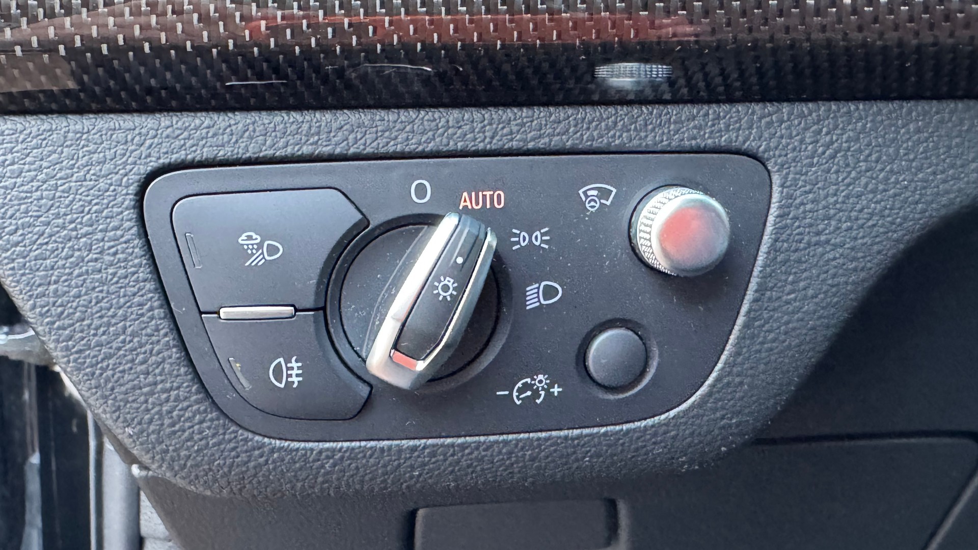 AUDI SQ5 TDI quattro tiptronic-image-22