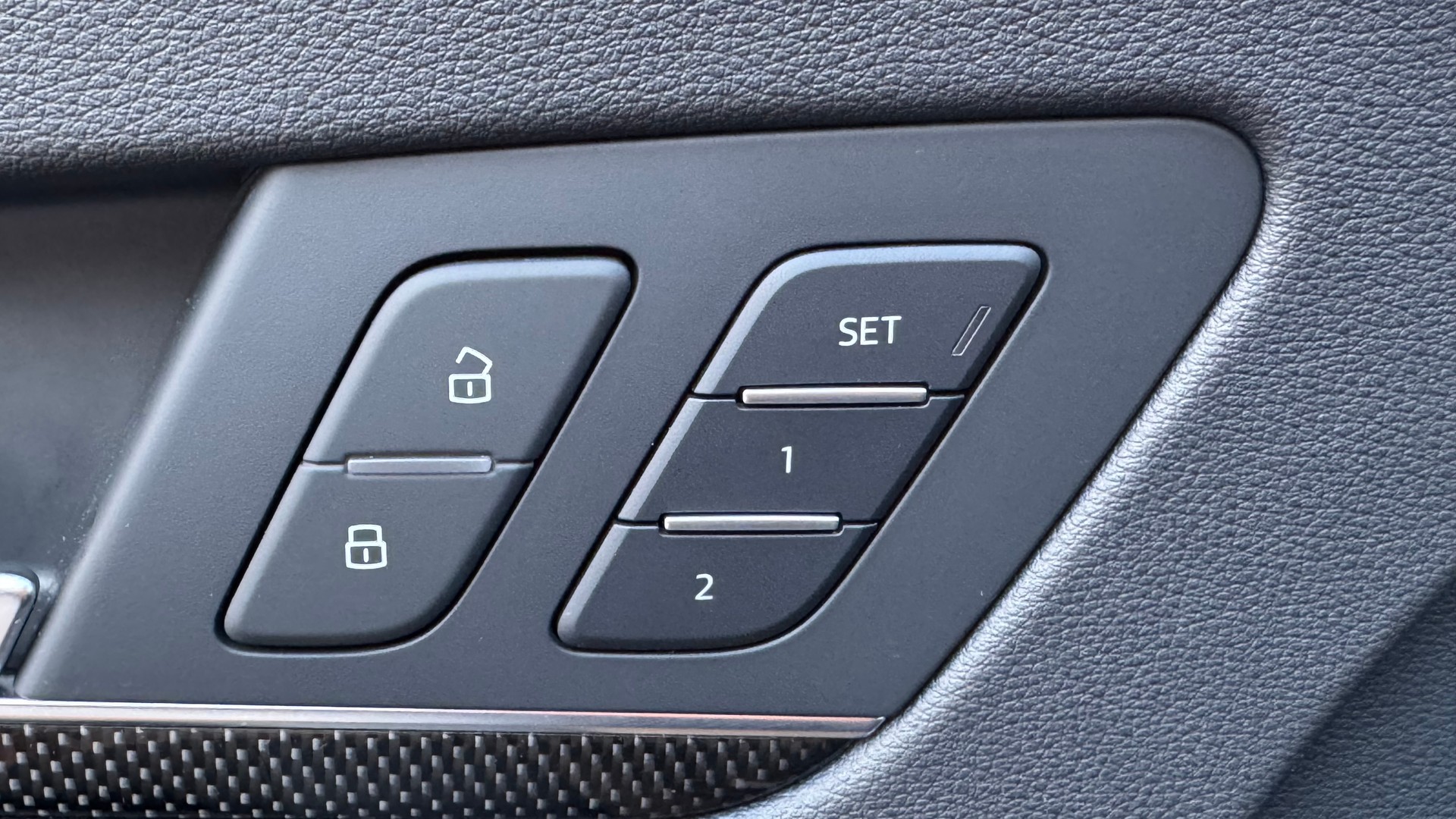 AUDI SQ5 TDI quattro tiptronic-image-20