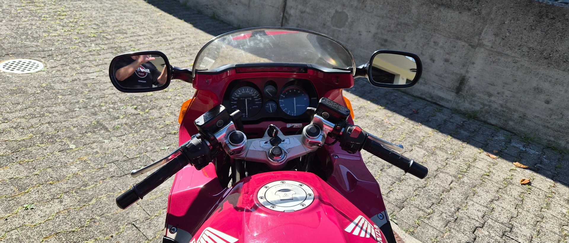 HONDA CBR 1000 F K/L SuperSport-image-6