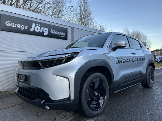 TOYOTA Urban Cr.61kWh Prem. AWD