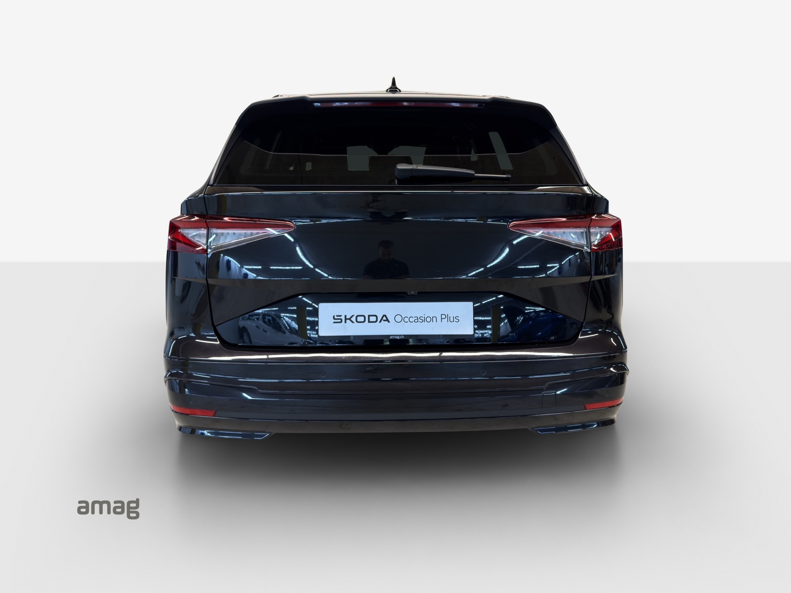 AUDI Q3 35 TFSI S line Attraction S-tronic-showroom-element-3