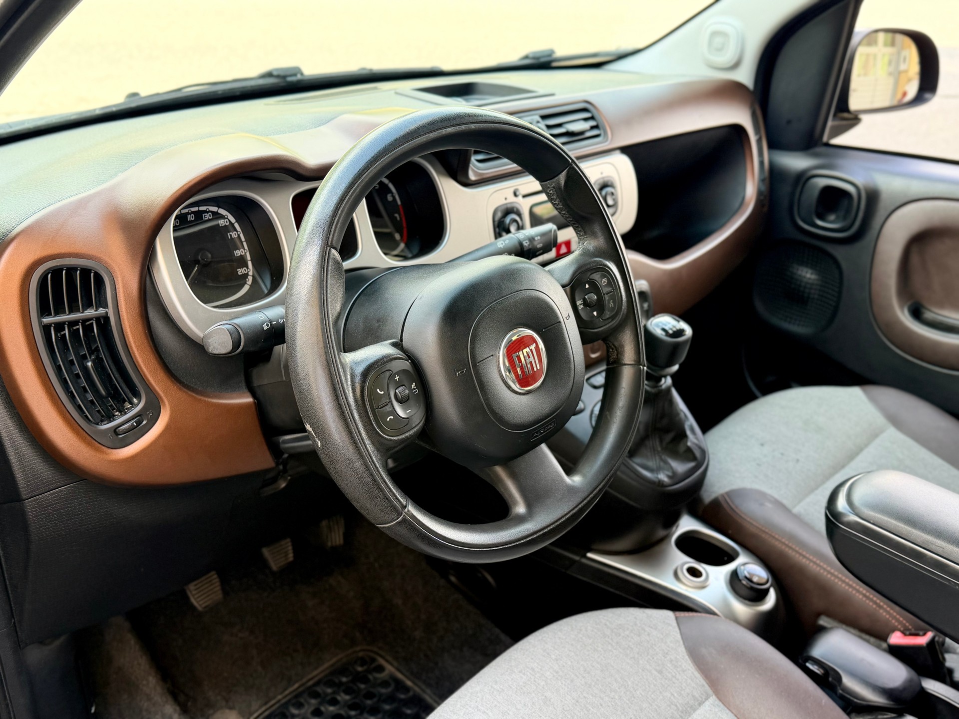 FIAT Panda 0.9 Twinair Turbo Cross 4x4-image-5
