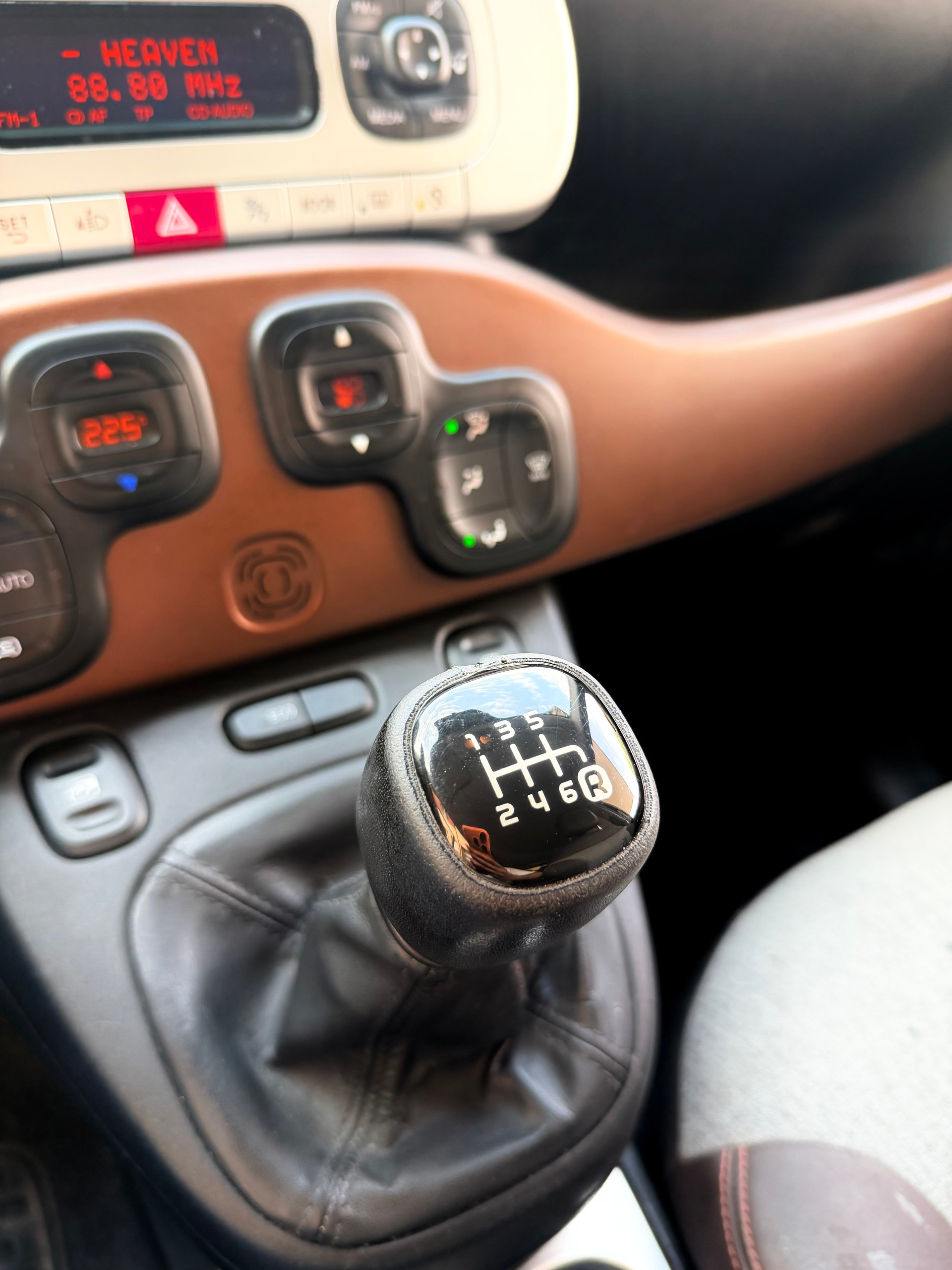 FIAT Panda 0.9 Twinair Turbo Cross 4x4-image-10