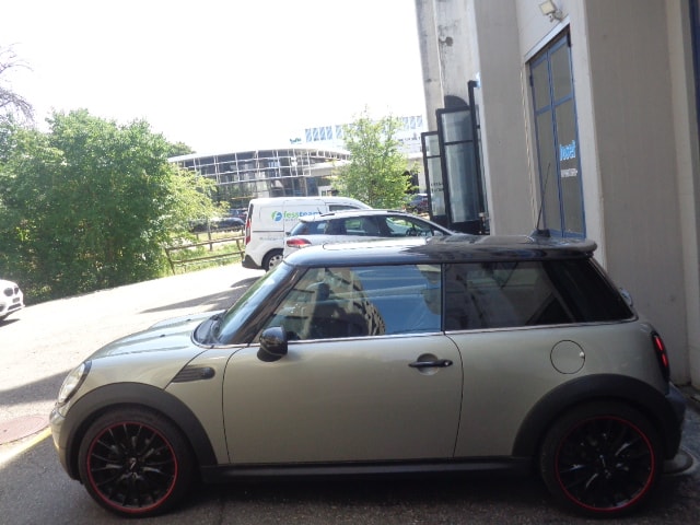 MINI Cooper-image-1