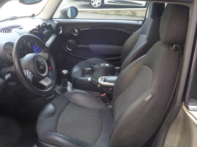 MINI Cooper-image-3