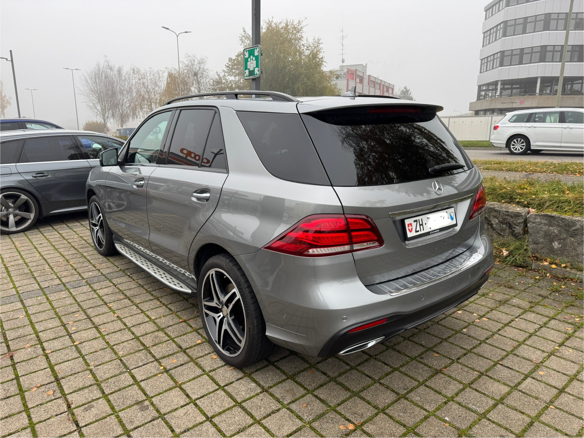 MERCEDES-BENZ GLE 350 d-image-5