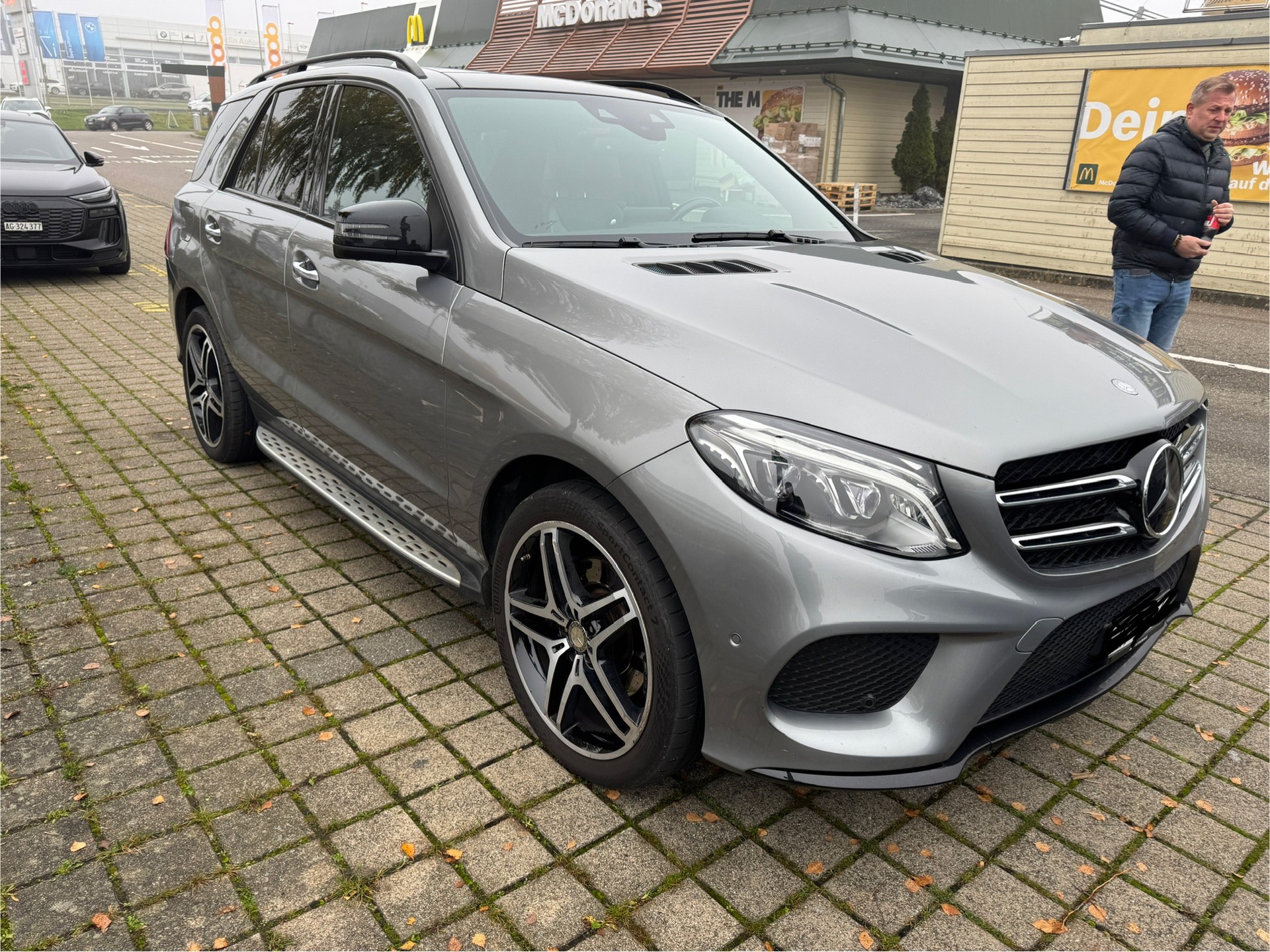 MERCEDES-BENZ GLE 350 d-image-4