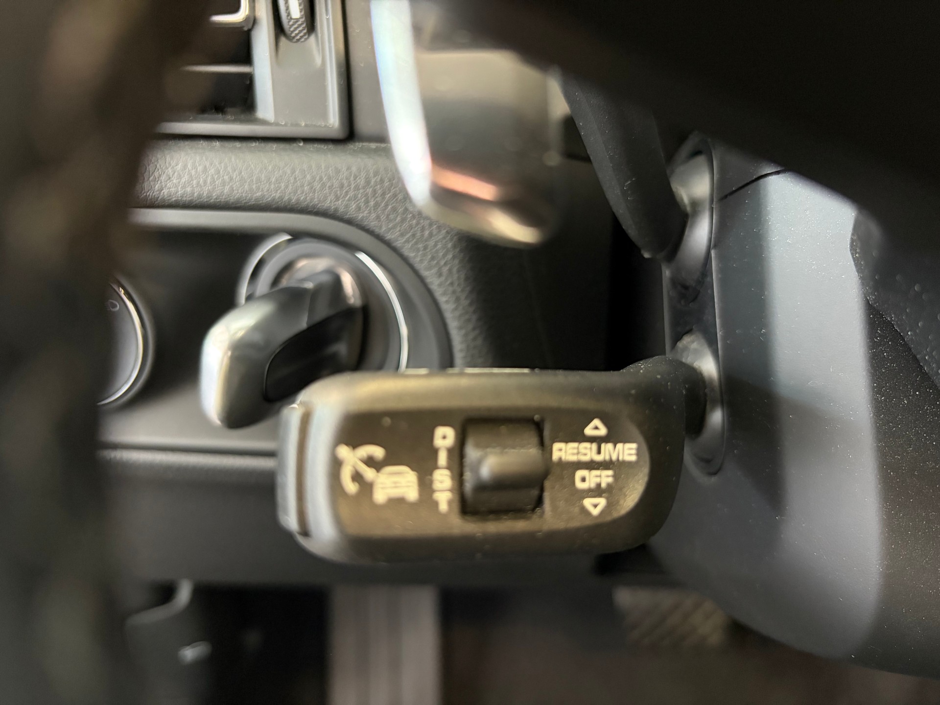 PORSCHE Macan PDK | CH | Swiss Package | Sitzbelüftung | PDLS+ | Panorama | 18-Weg Sportsitze |-image-19