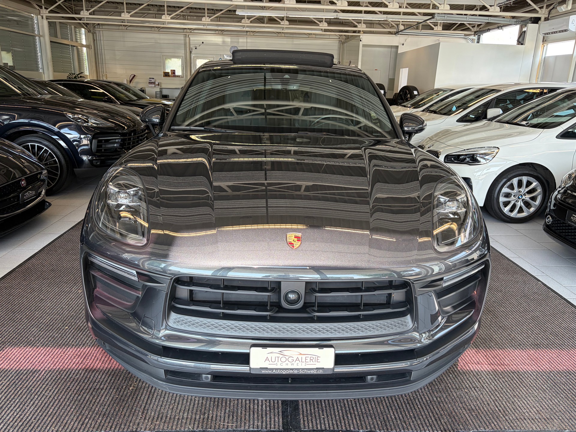 PORSCHE Macan PDK | CH | Swiss Package | Sitzbelüftung | PDLS+ | Panorama | 18-Weg Sportsitze |-image-33