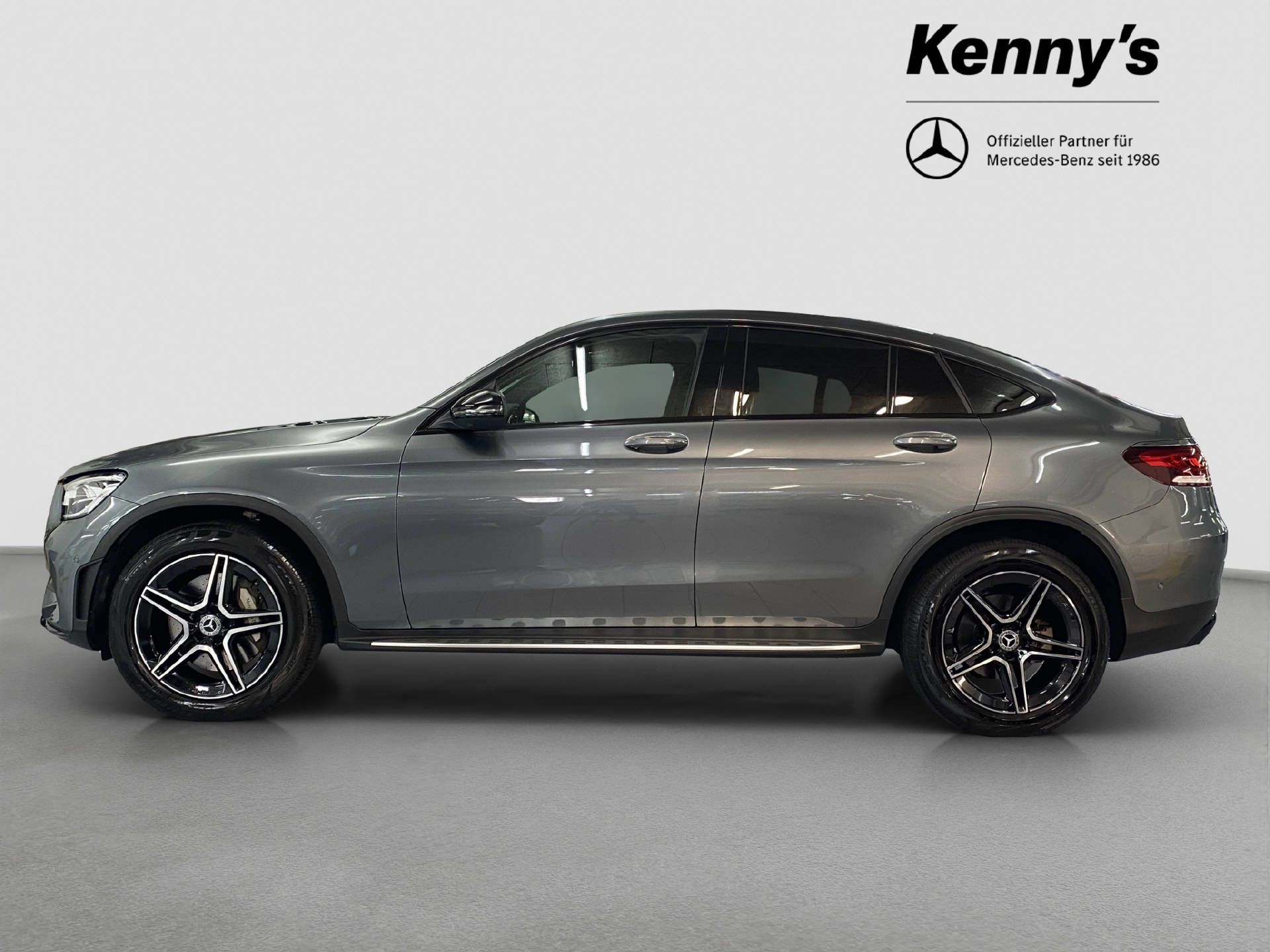 MERCEDES-BENZ GLC 200 Night Star Coupé-showroom-element-2