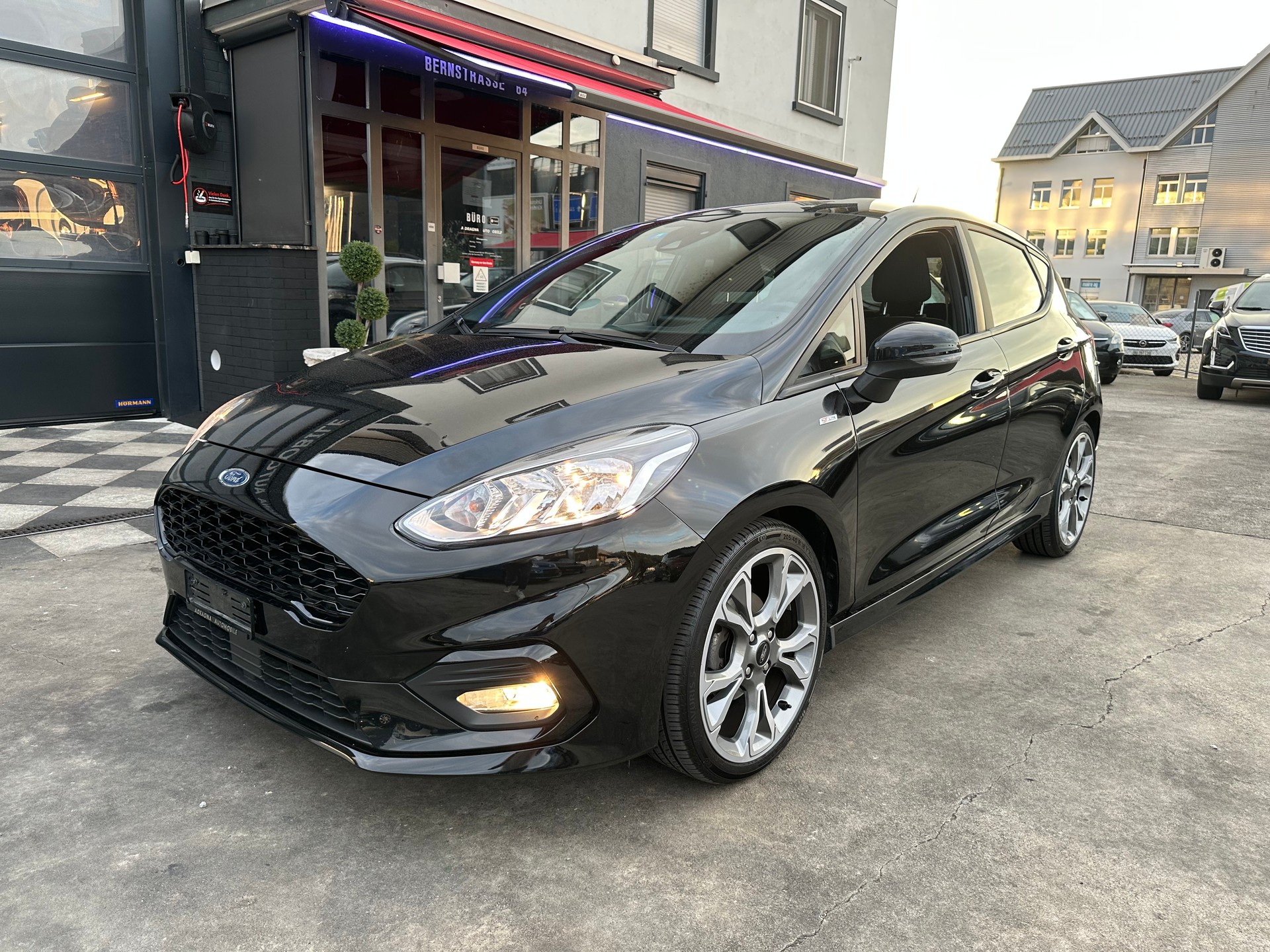 FORD Fiesta 1.0 SCTi ST Line-showroom-element-2