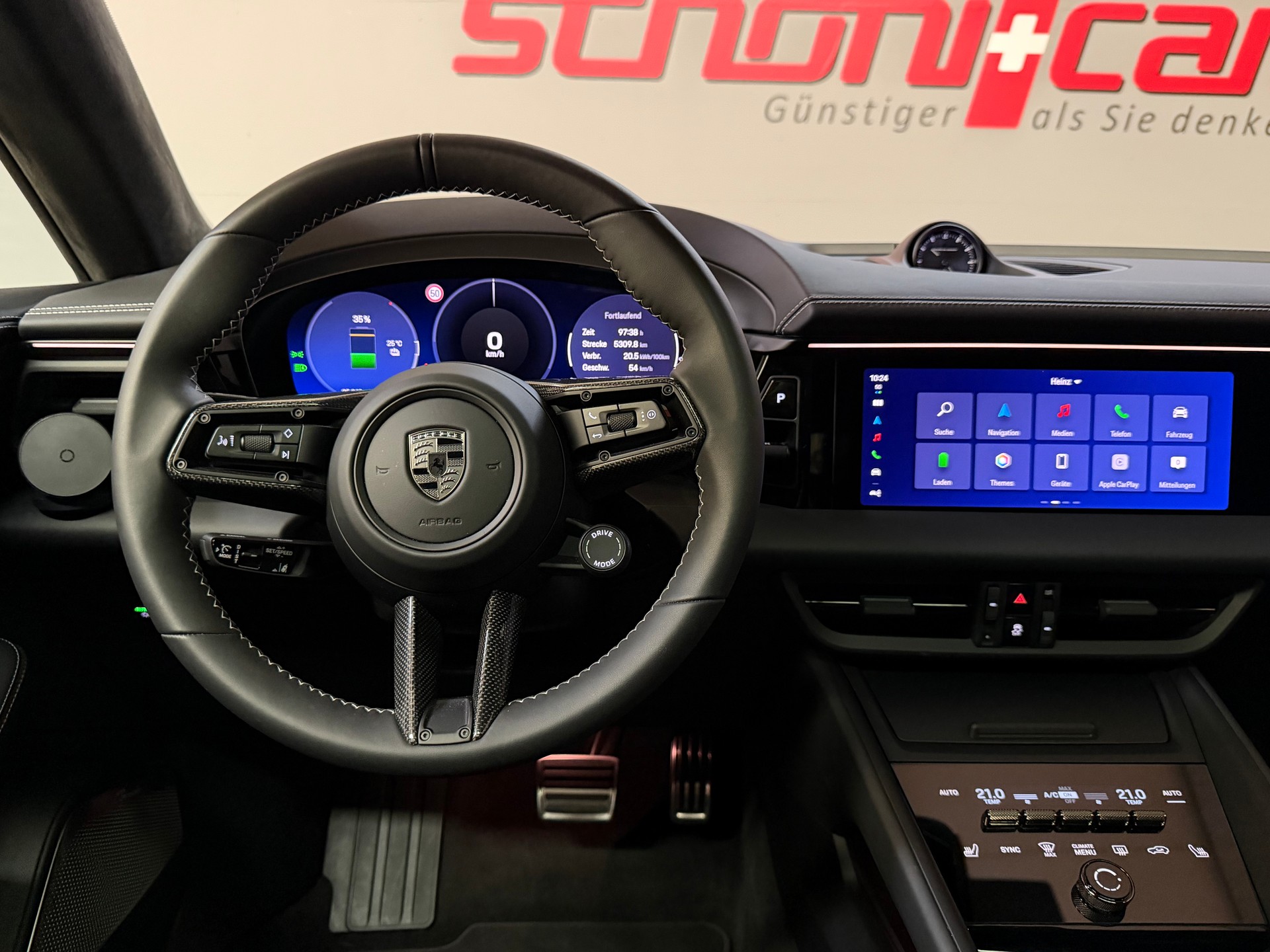 PORSCHE Macan Turbo 100kWh-image-16