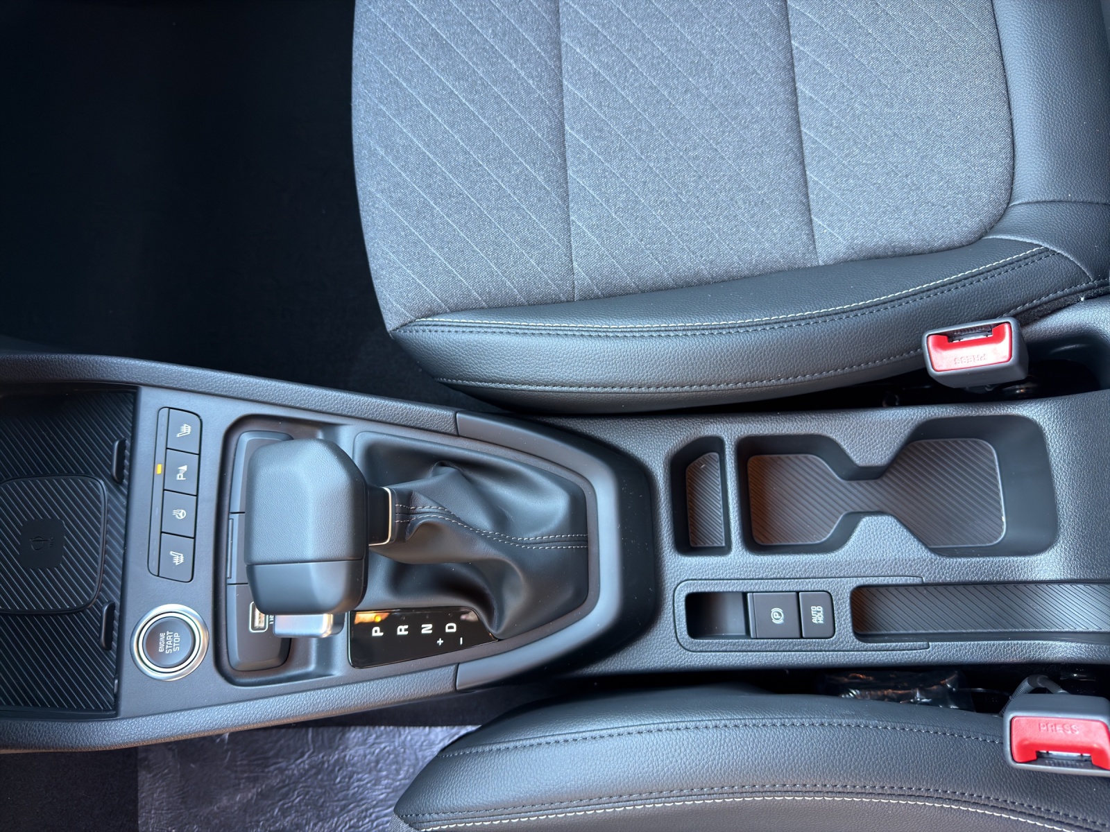 KIA Stonic 1.0 T-GDi MHEV GT-Line-image-12