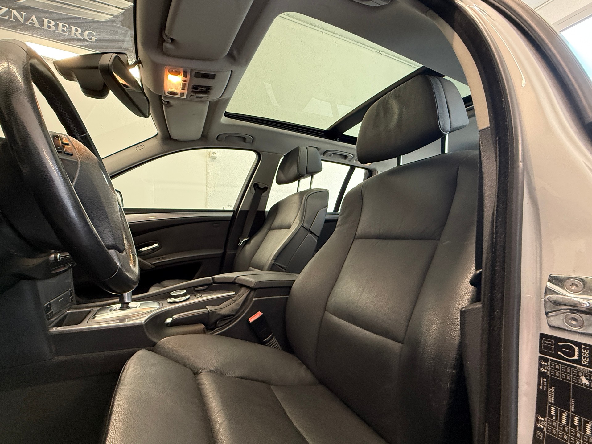 BMW 530d Touring Steptronic-image-13