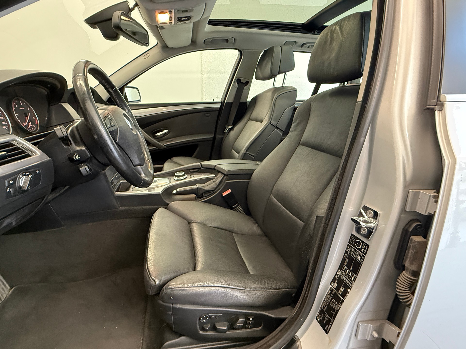 BMW 530d Touring Steptronic-image-9