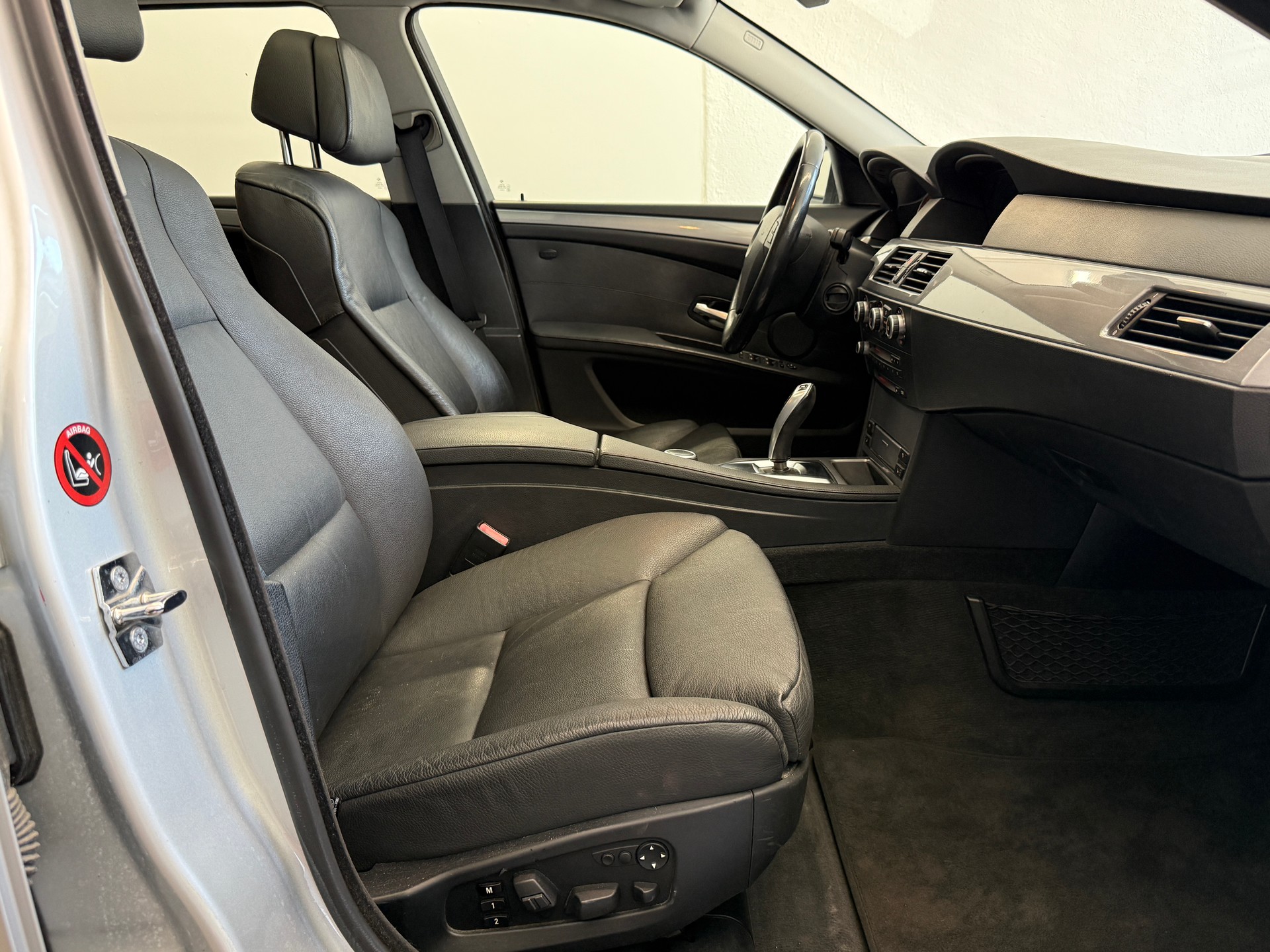 BMW 530d Touring Steptronic-image-11