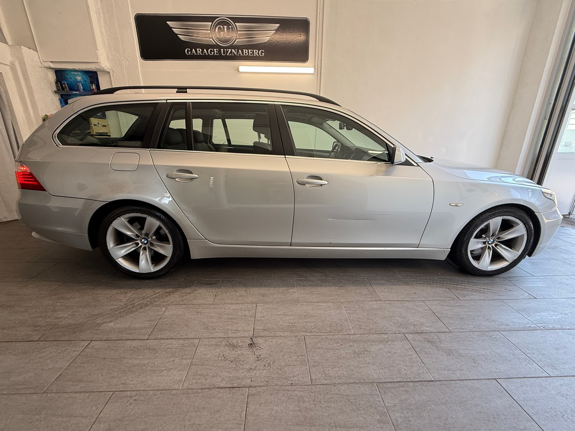 BMW 530d Touring Steptronic-image-5
