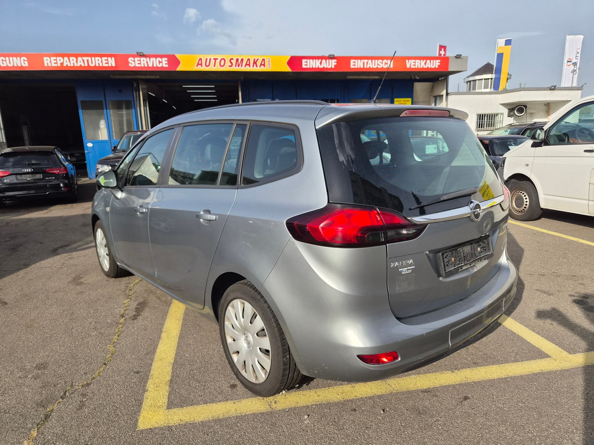 OPEL Zafira Tourer 1.4i 16V Cosmo-image-6