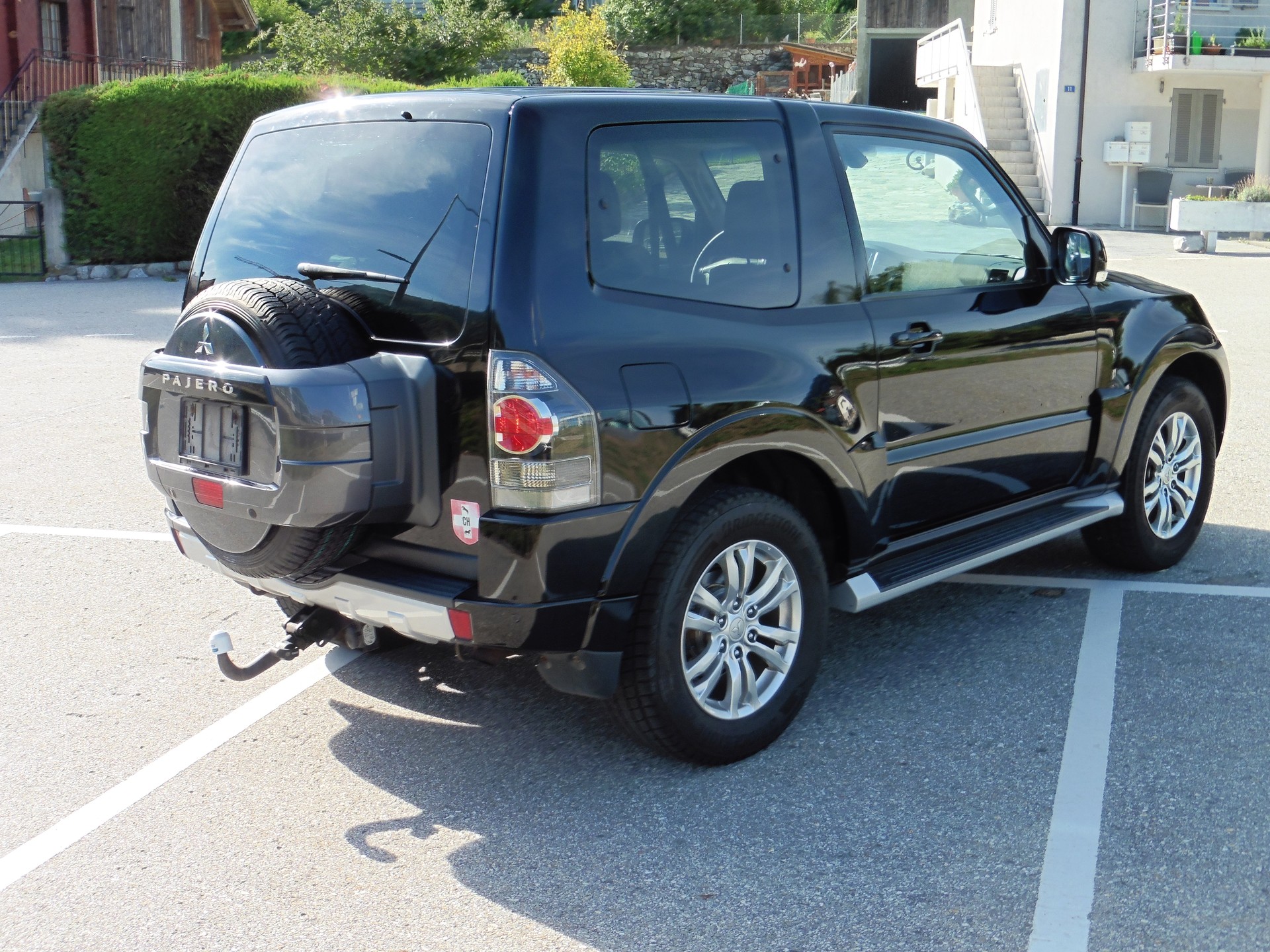 MITSUBISHI Pajero 3.2 DI-D Intense Automatic-image-9