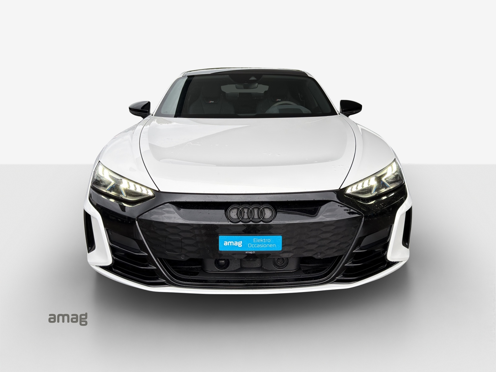 AUDI e-tron GT quattro-image-7