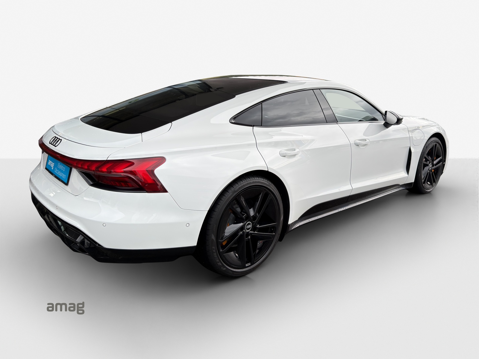 AUDI e-tron GT quattro-image-5