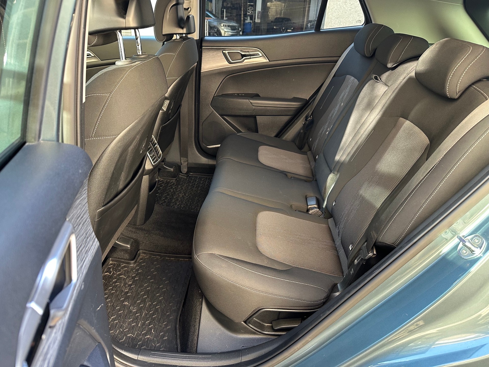 KIA Sportage 1.6T-GDi MHEV Power Edition 4x4 7DCT-image-8