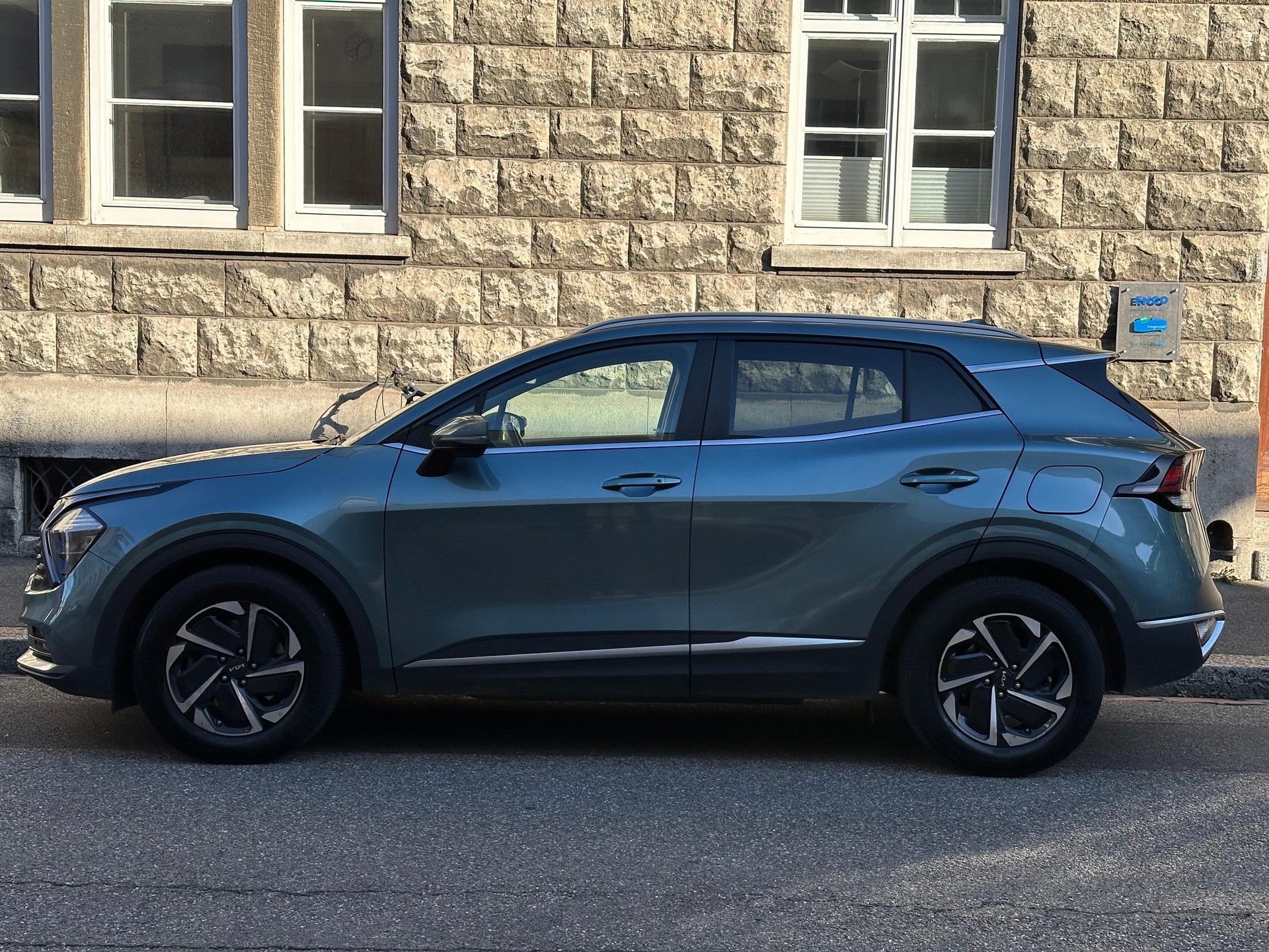 KIA Sportage 1.6T-GDi MHEV Power Edition 4x4 7DCT-image-4