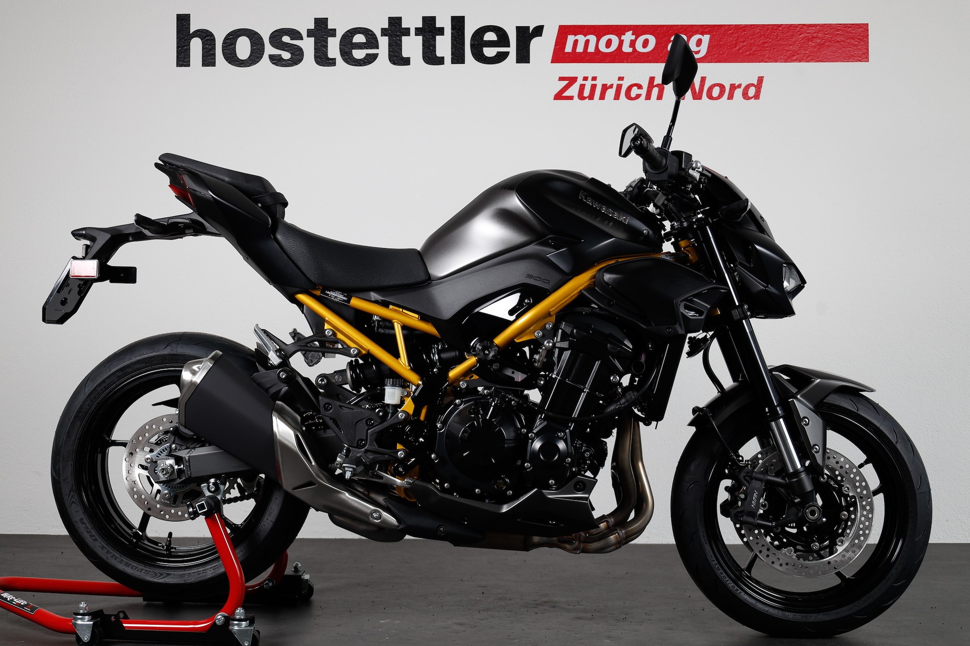 KAWASAKI Z900 70 kW-showroom-element-1