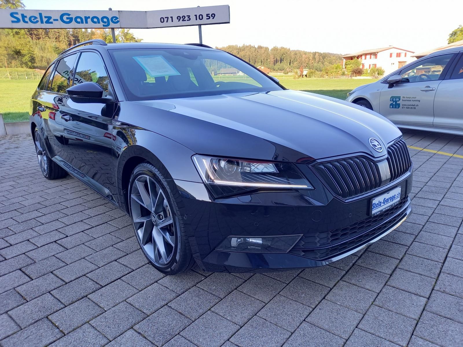 SKODA Superb Combi 2.0 TSI SportLine+ DSG 4x4-showroom-element-3