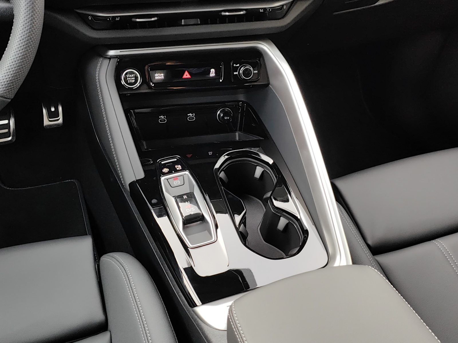 AUDI Q5 TDI quattro 150 kW S-tronic-image-10