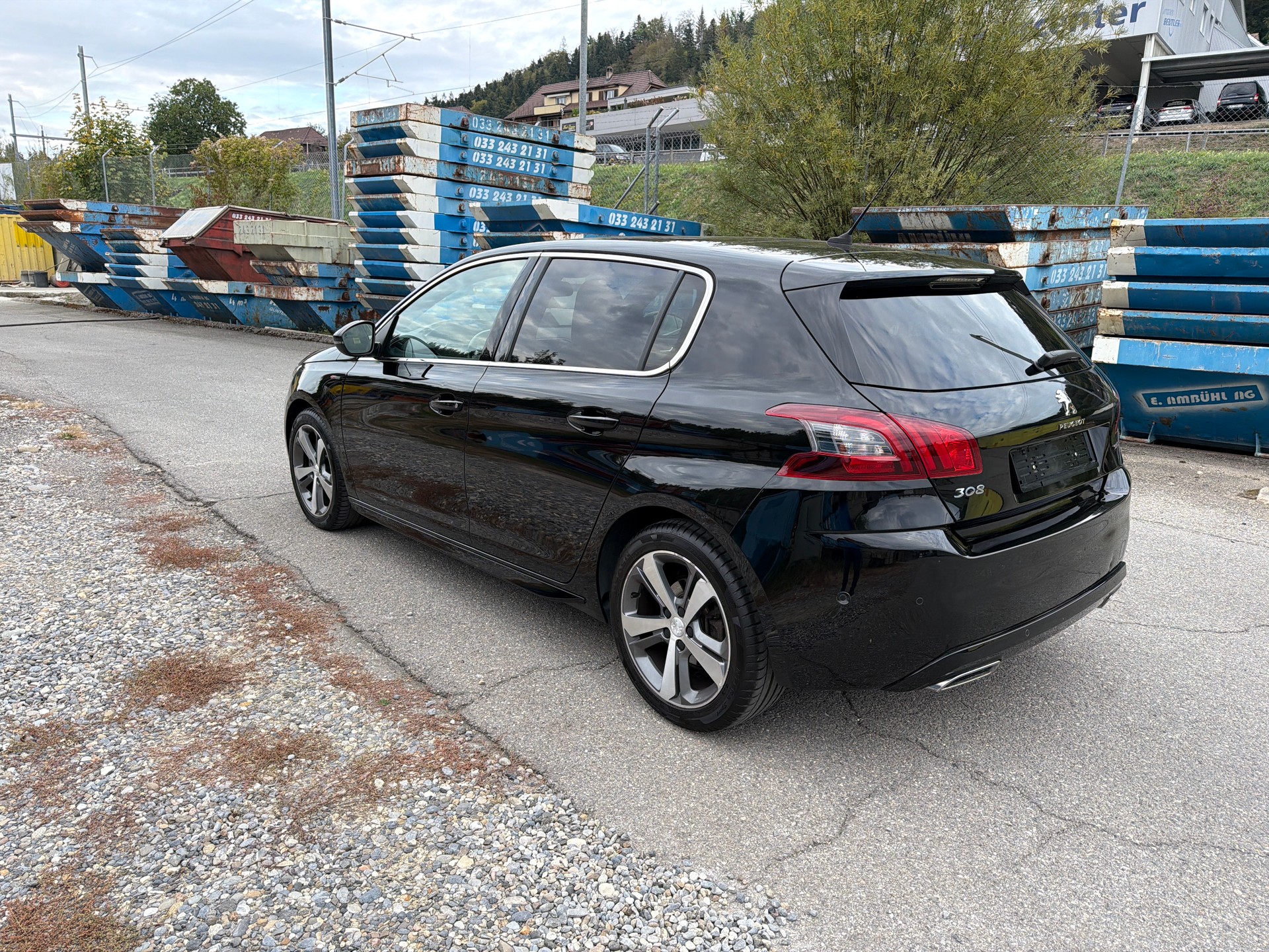 PEUGEOT 308 1.2 Pure Tech GT Line-image-2
